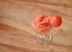 Strawberry & PIMM'S Granita
