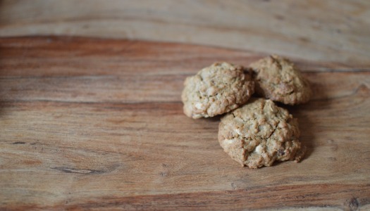 White Chocolate, Cardamom & Oat Cookies