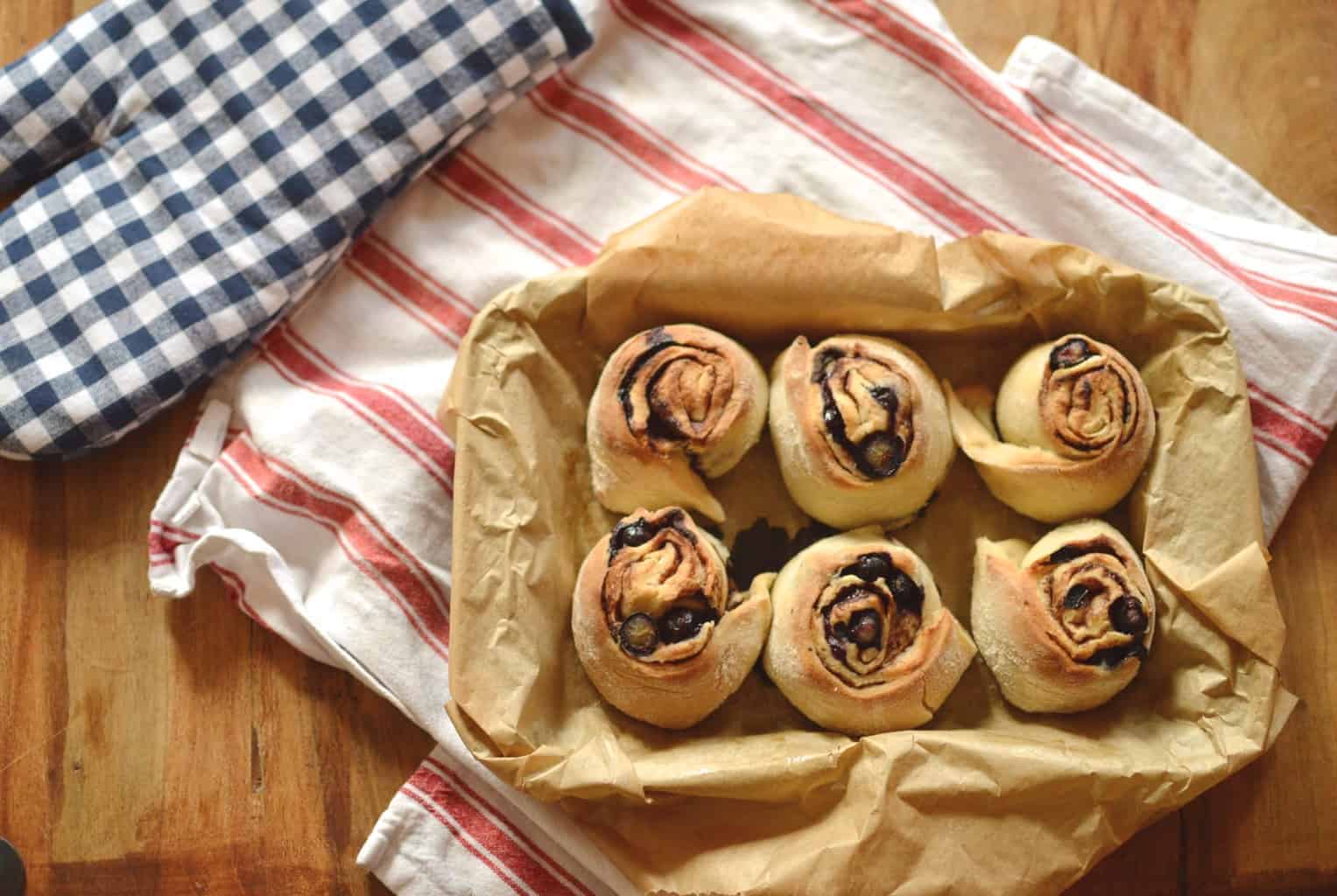 Chocolate and blueberry breakfast buns