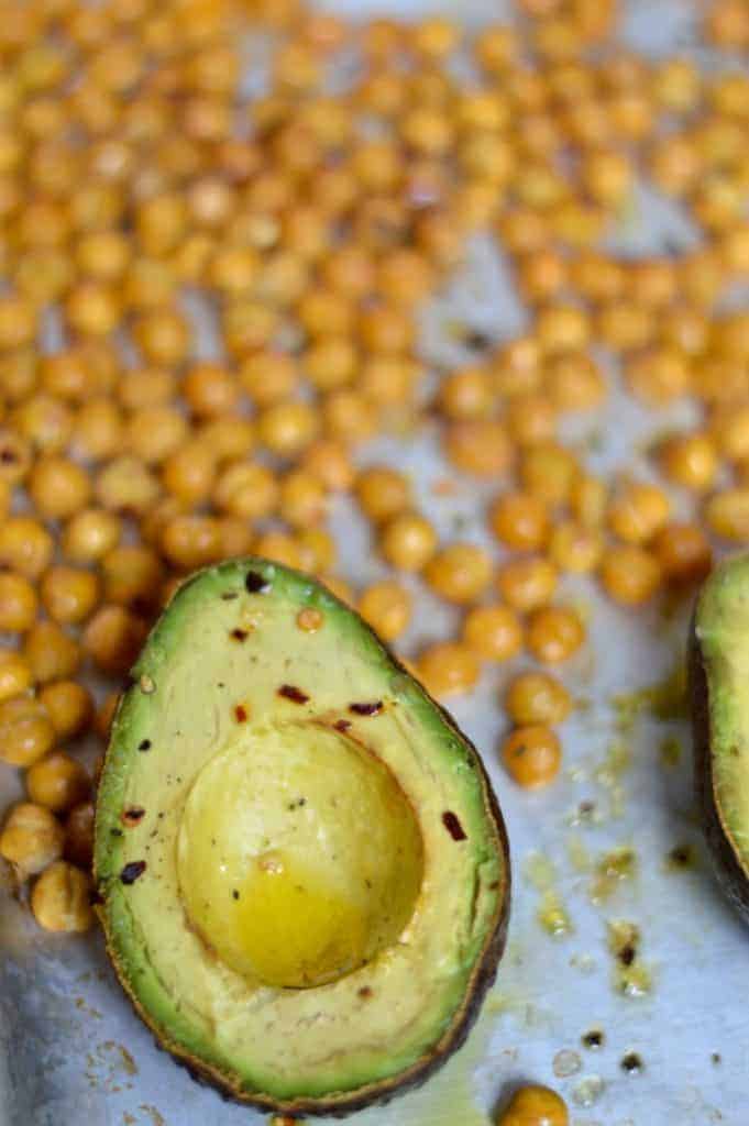 baked avocado with chilli chickpeas