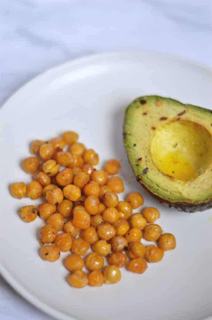 baked avocado with chilli chickpeas